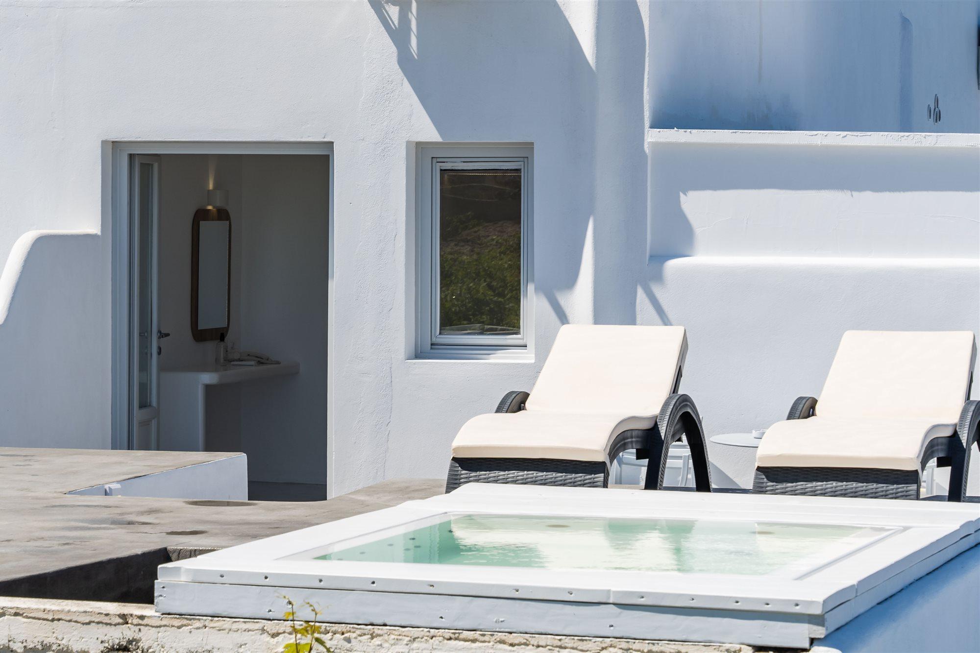Serenita Luxury Suites Akrotírion Exterior foto