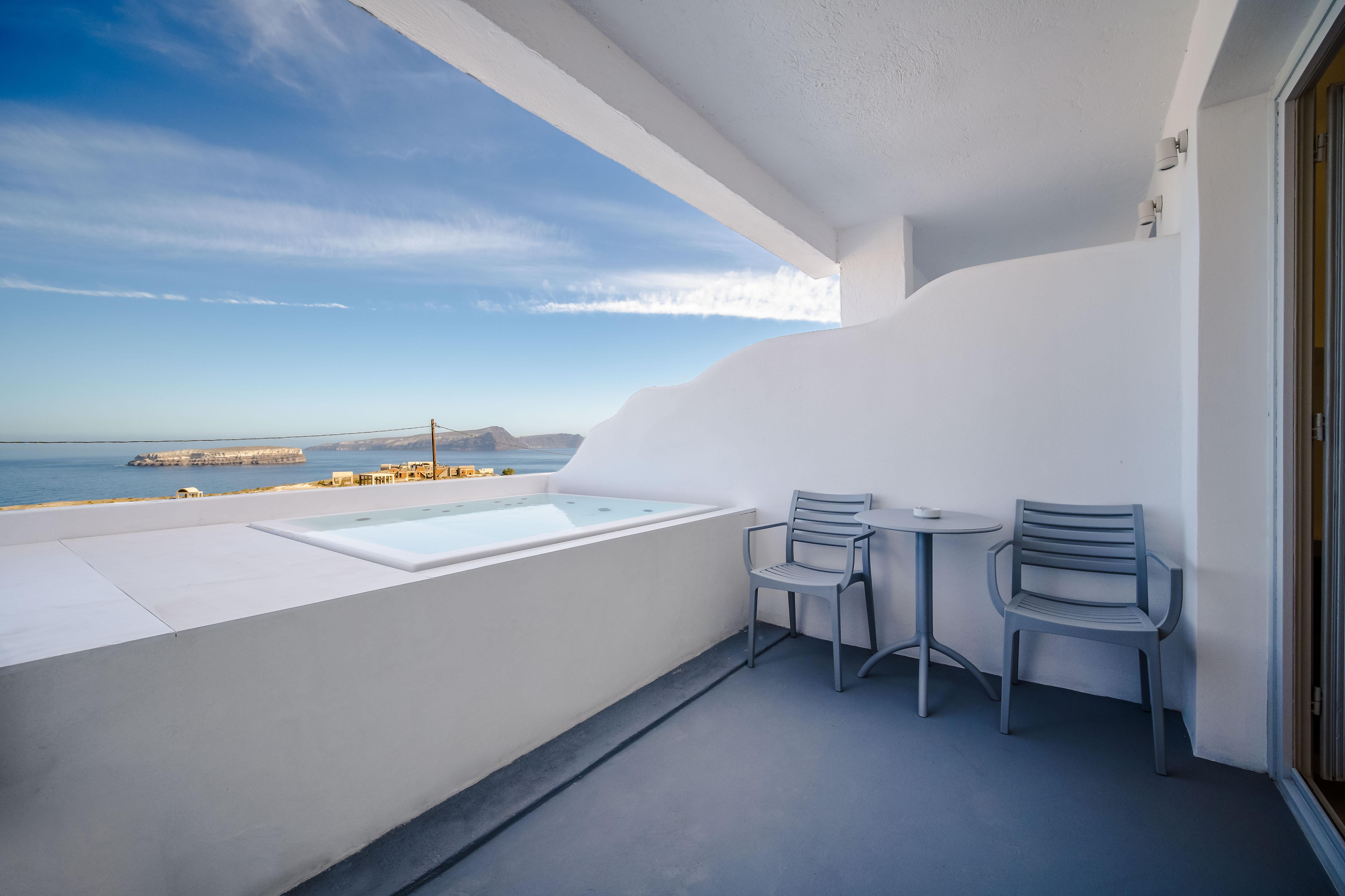 Serenita Luxury Suites Akrotírion Exterior foto