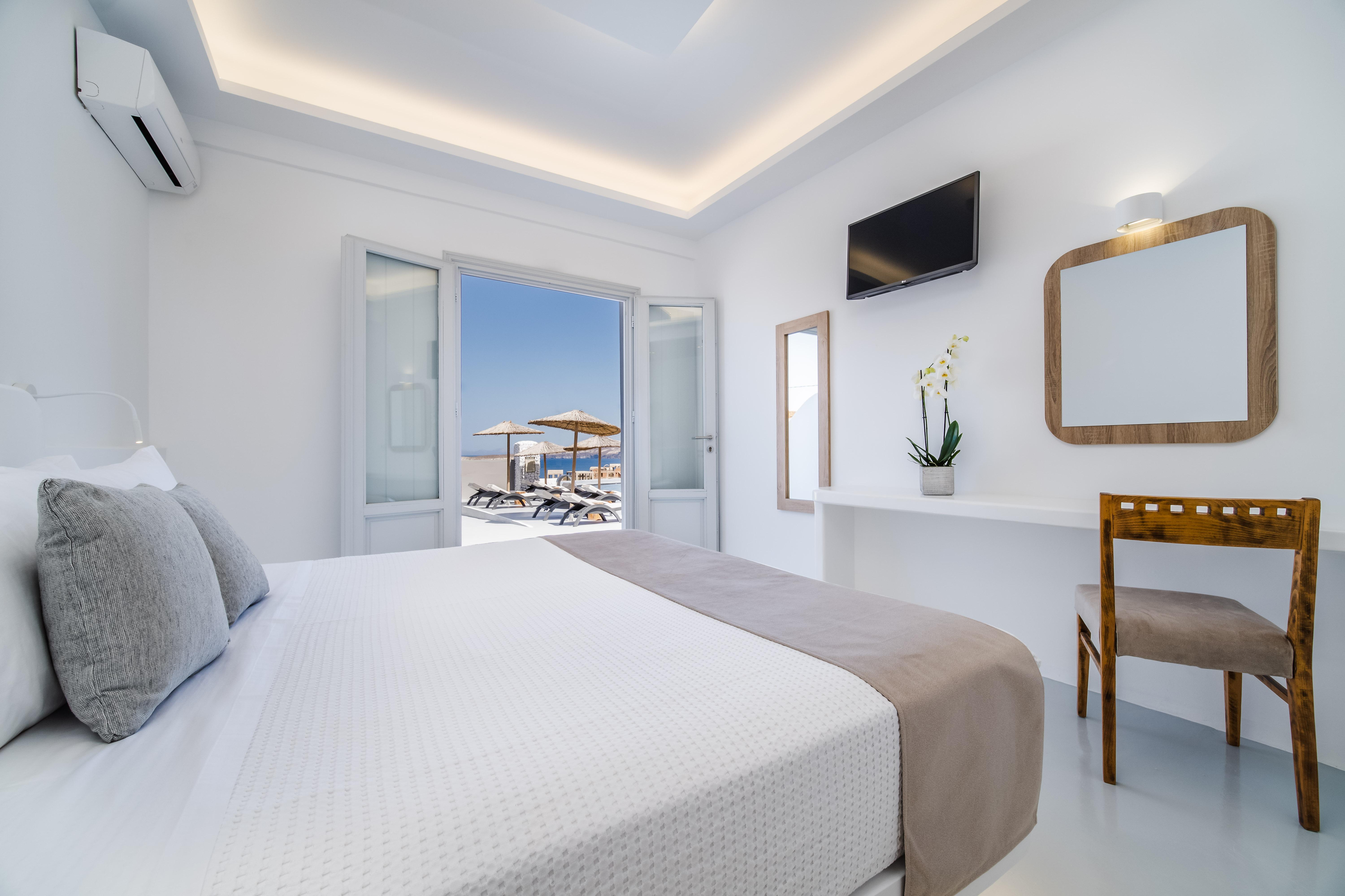 Serenita Luxury Suites Akrotírion Exterior foto