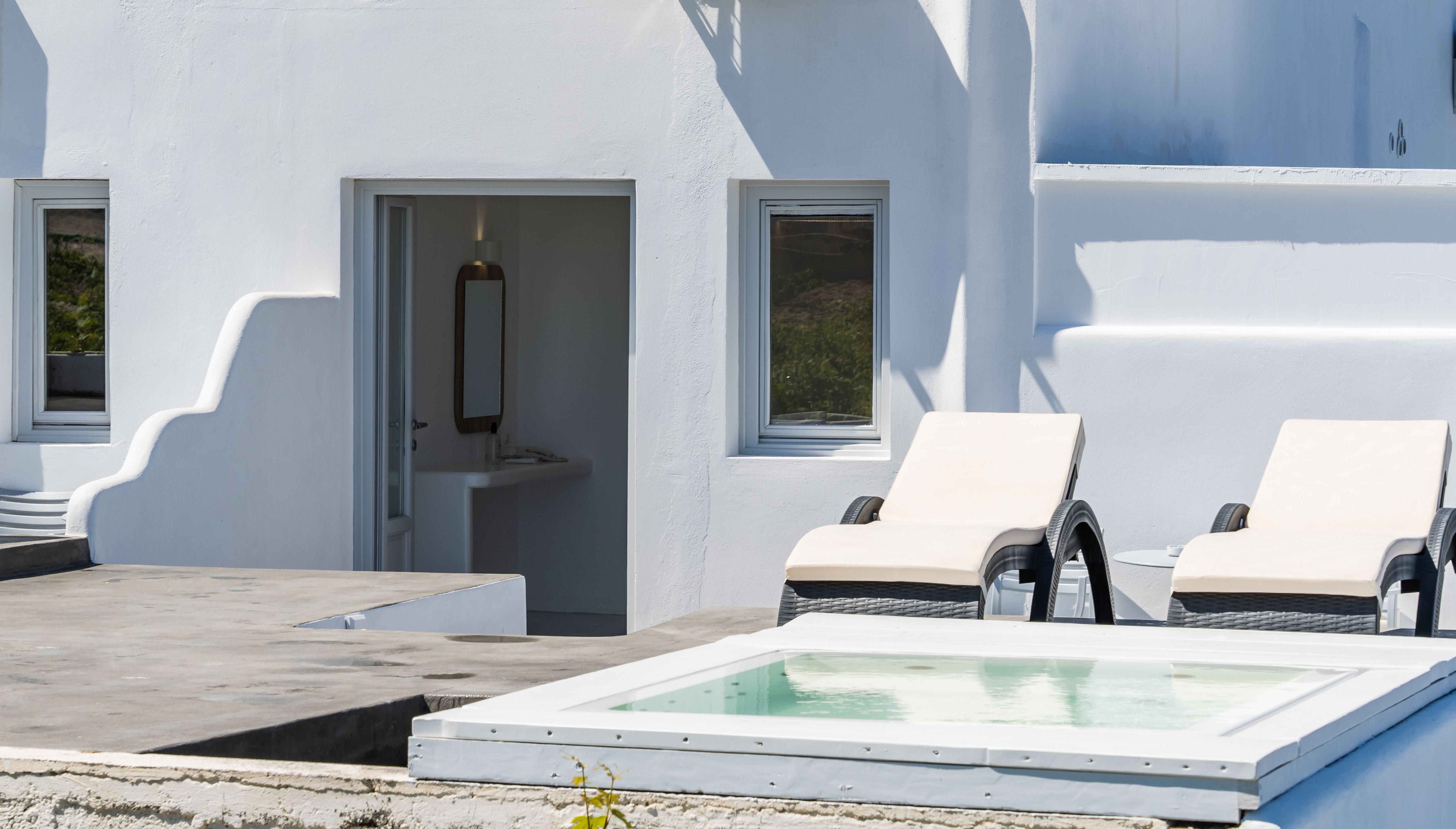 Serenita Luxury Suites Akrotírion Exterior foto