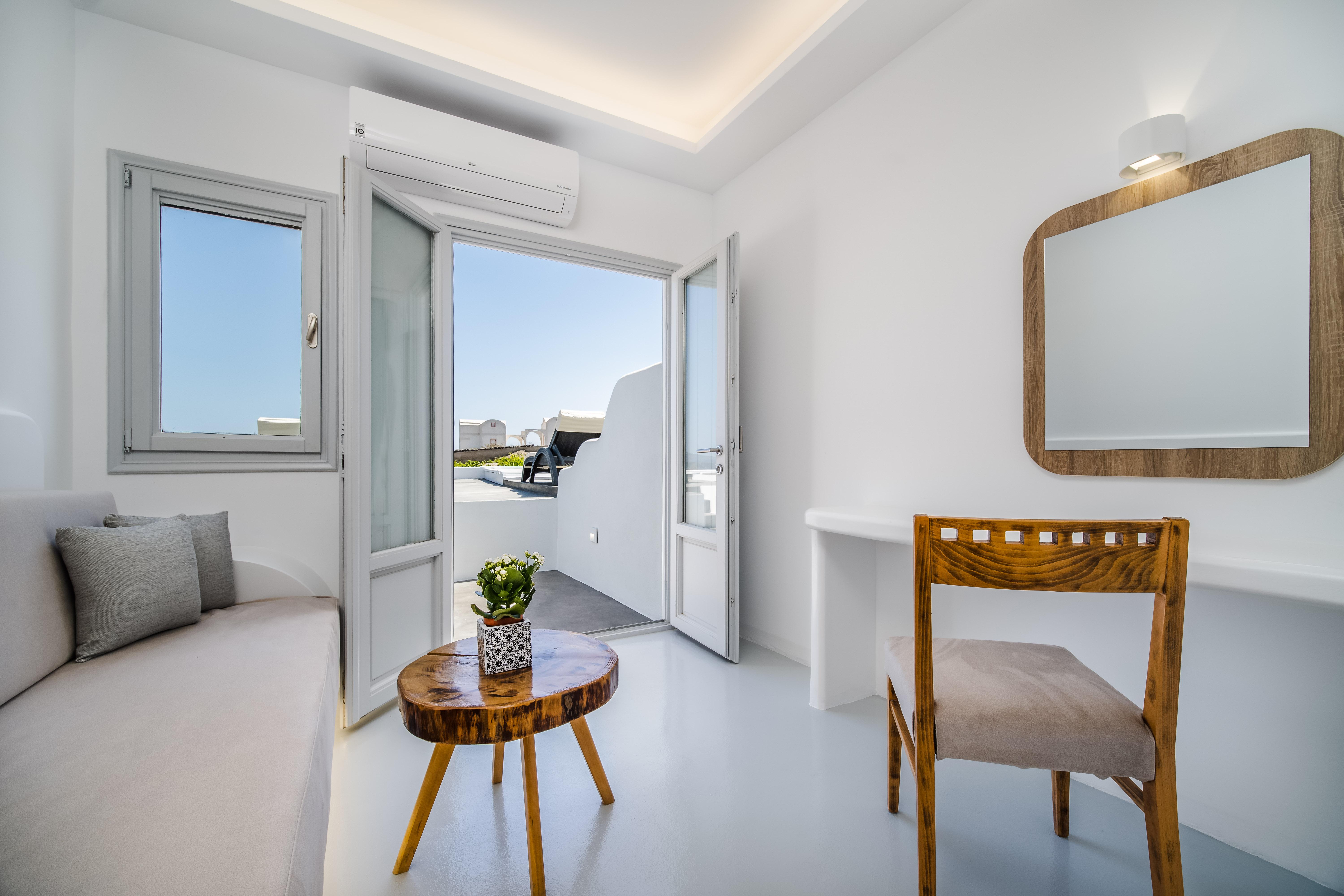 Serenita Luxury Suites Akrotírion Exterior foto