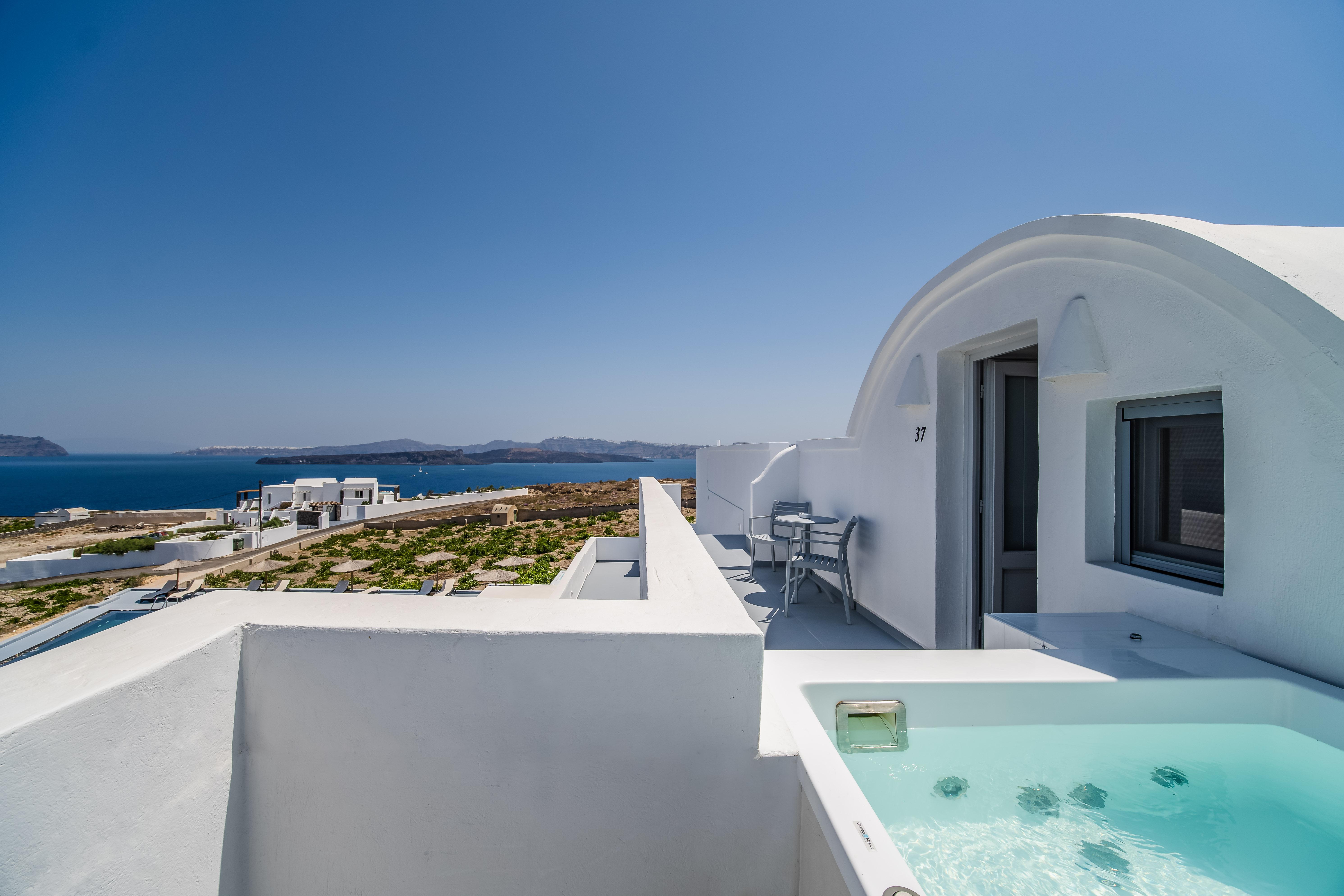Serenita Luxury Suites Akrotírion Exterior foto