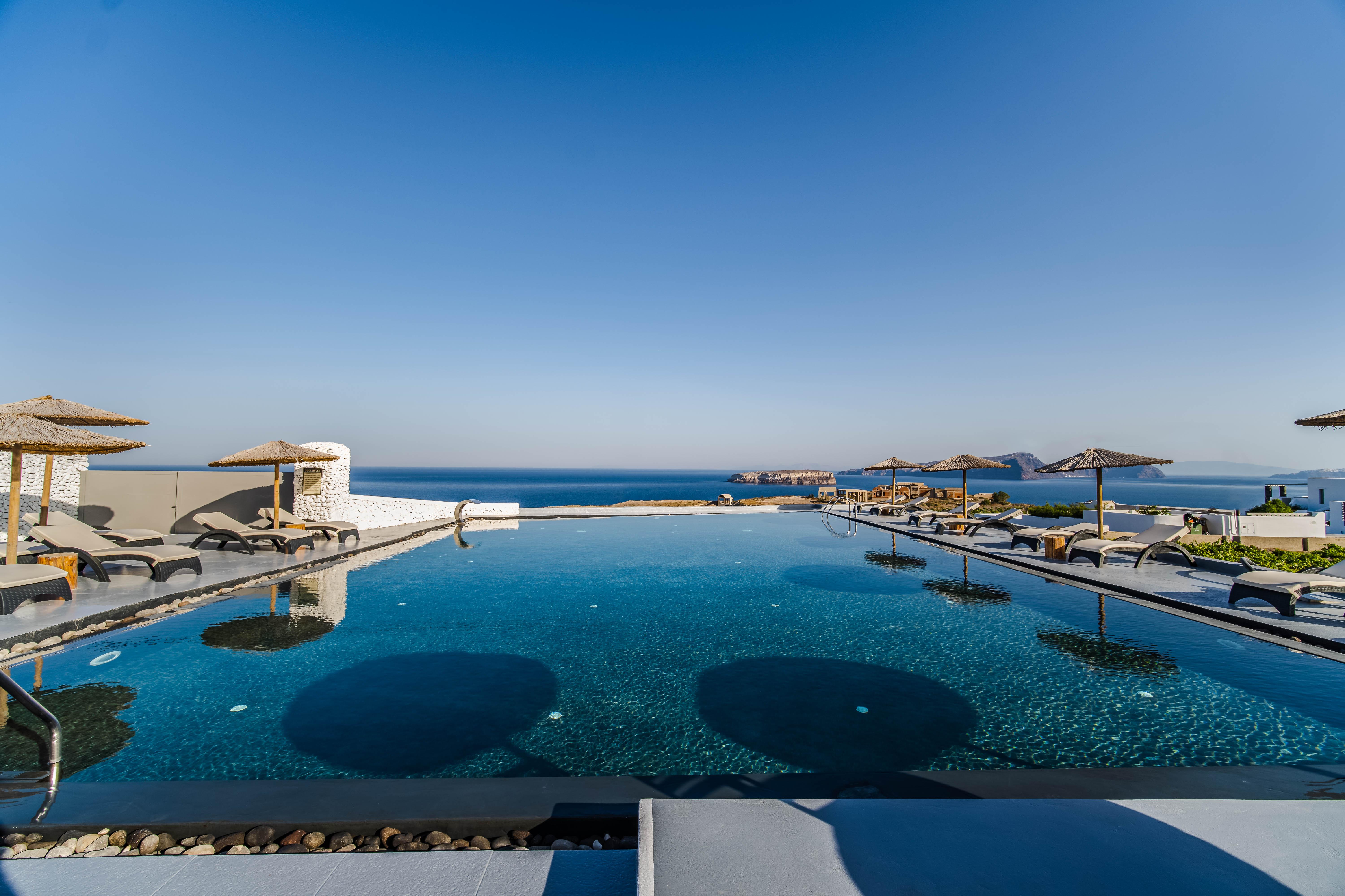 Serenita Luxury Suites Akrotírion Exterior foto