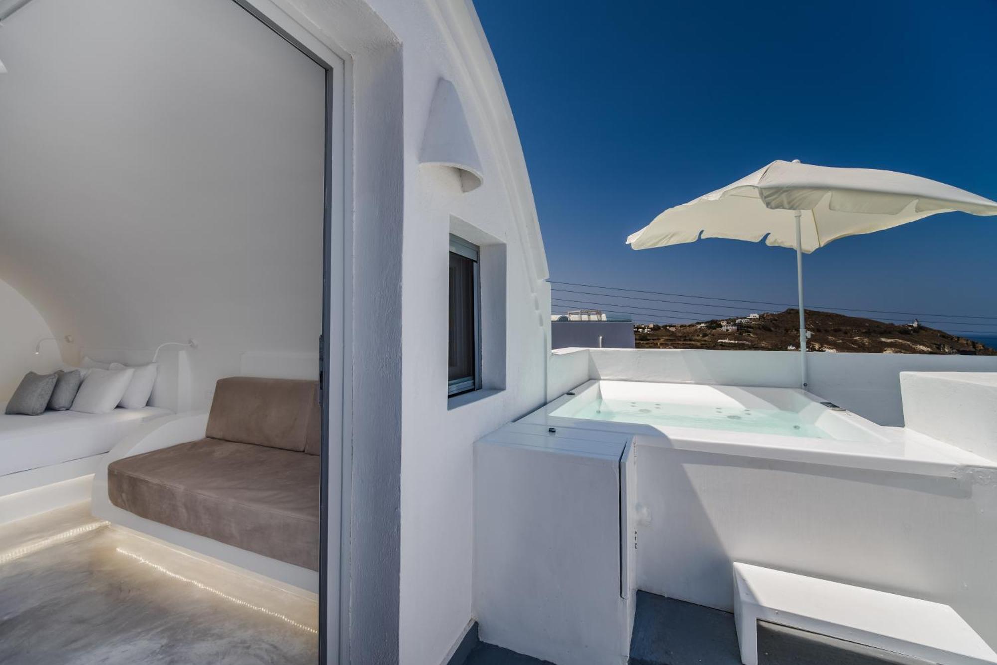 Serenita Luxury Suites Akrotírion Exterior foto