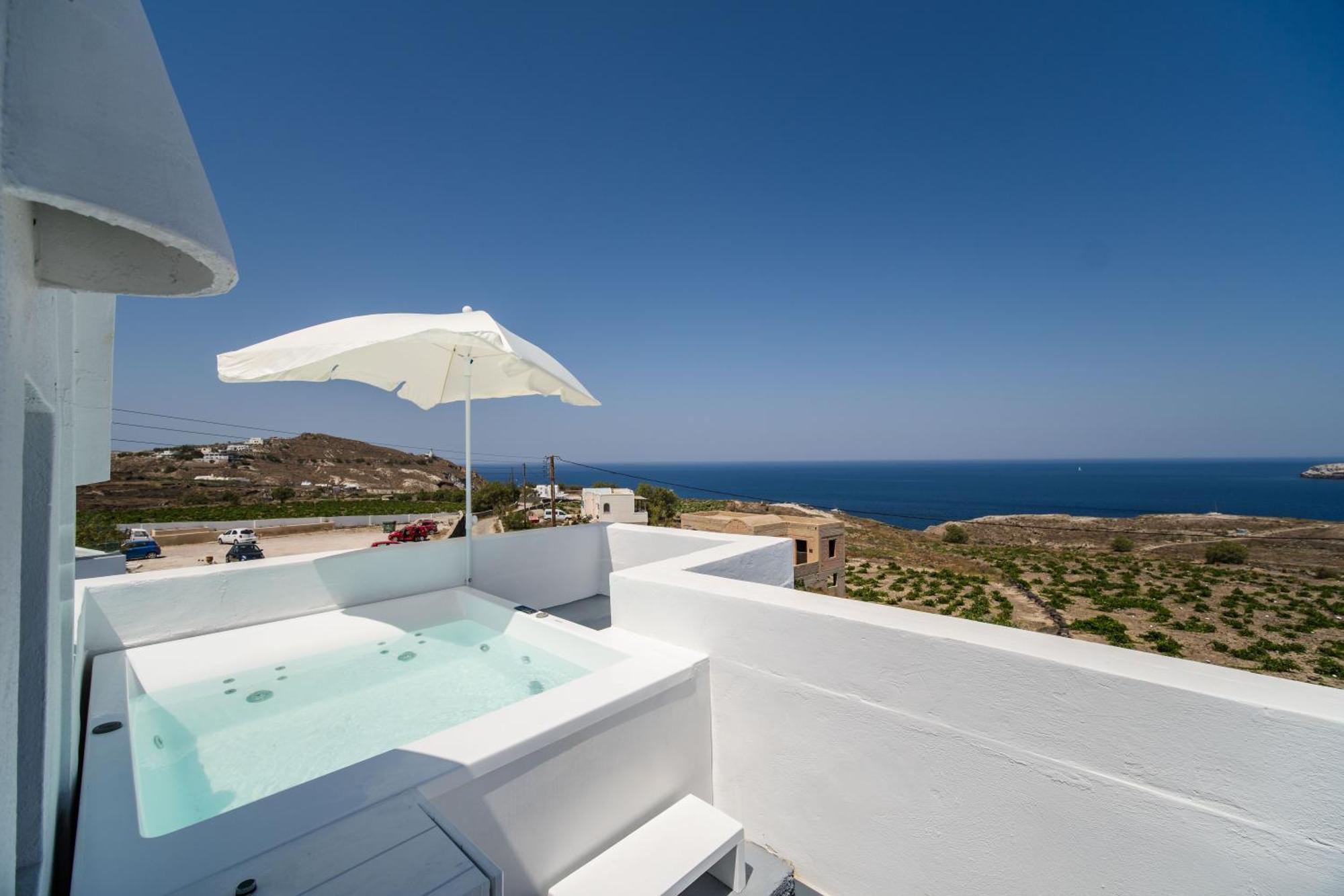 Serenita Luxury Suites Akrotírion Exterior foto