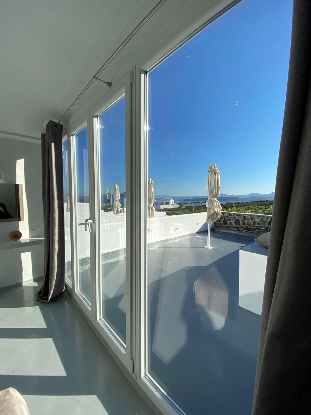 Serenita Luxury Suites Akrotírion Exterior foto